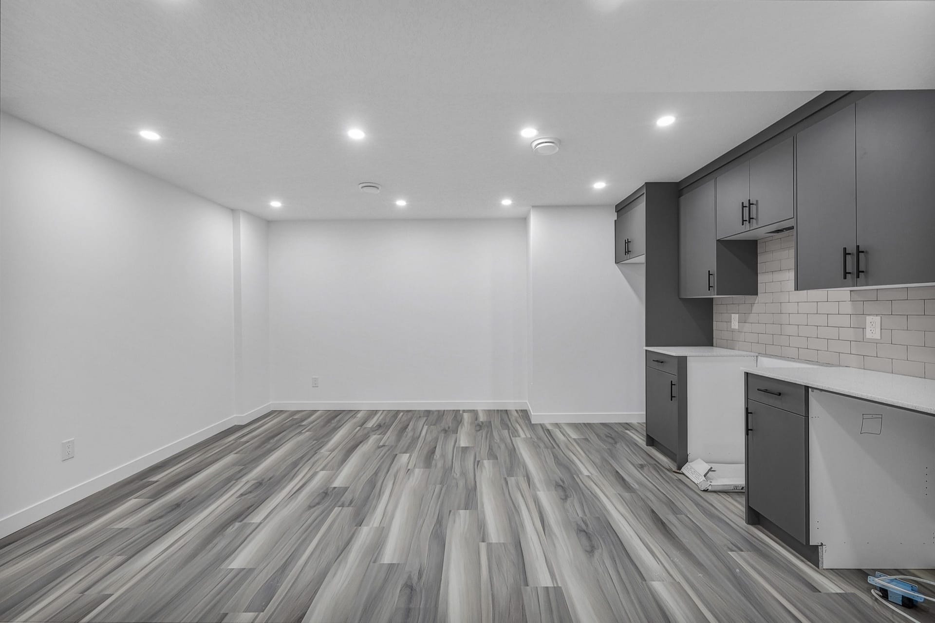 Belmont Legal Suite, Calgary