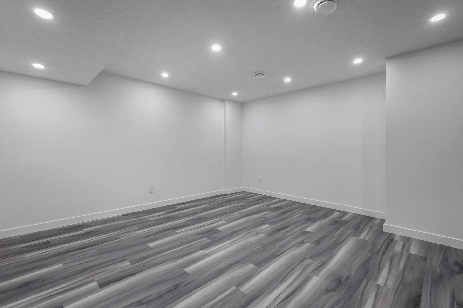 Belmont Legal Suite, Calgary photo in Belmont