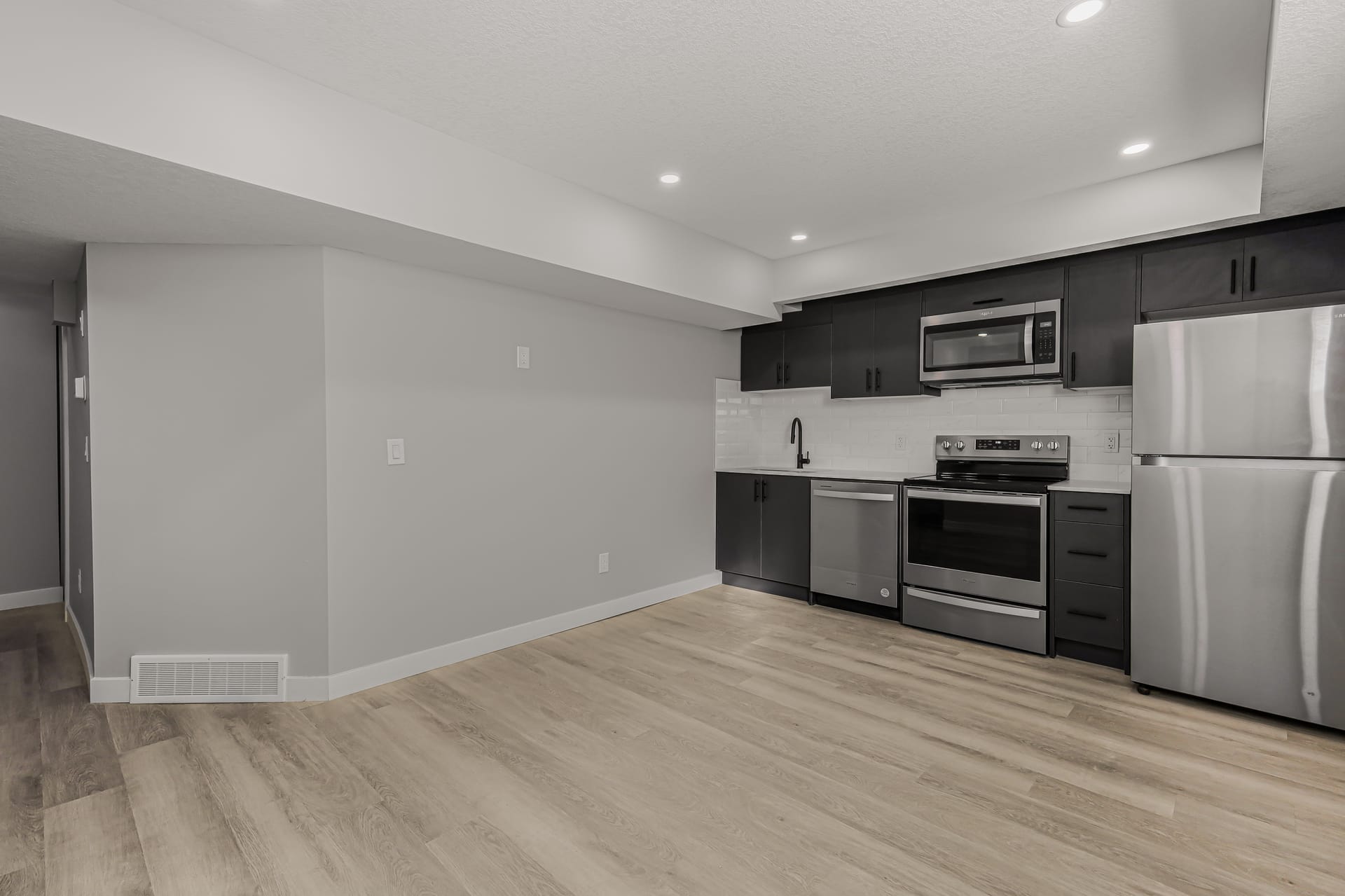 Carringwood Legal Suite, Calgary