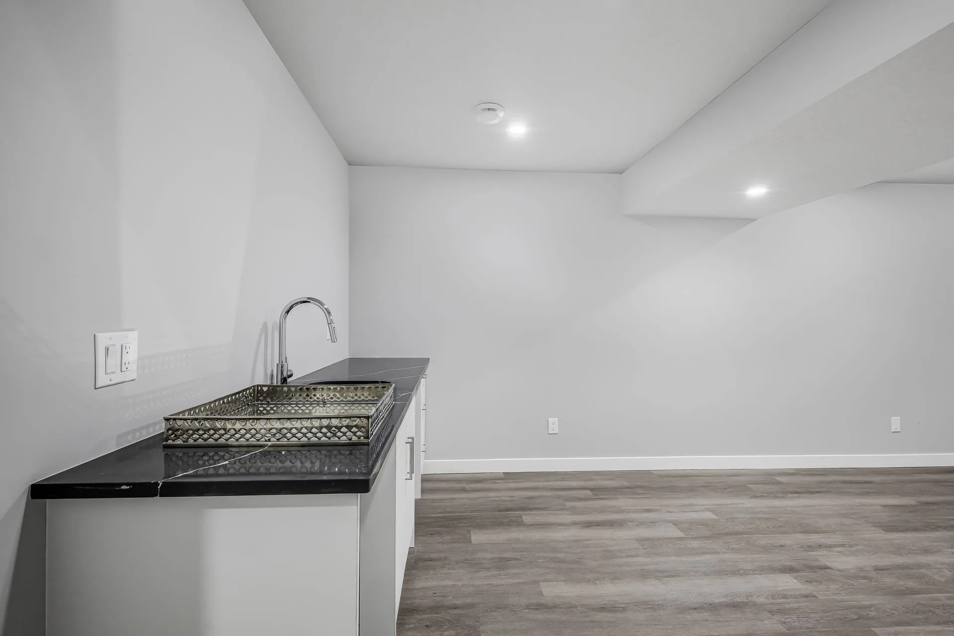 Creekside Lifestyle Basement, Calgary photo in Cranston