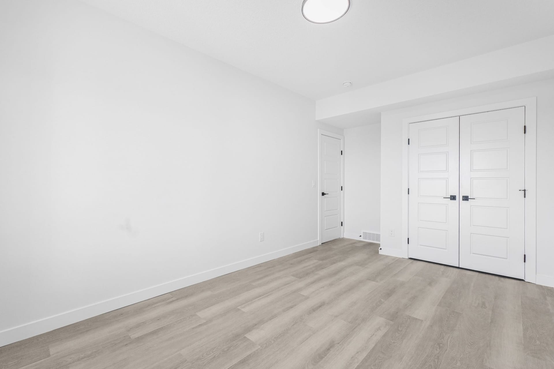 Homestead Legal Suite, Calgary