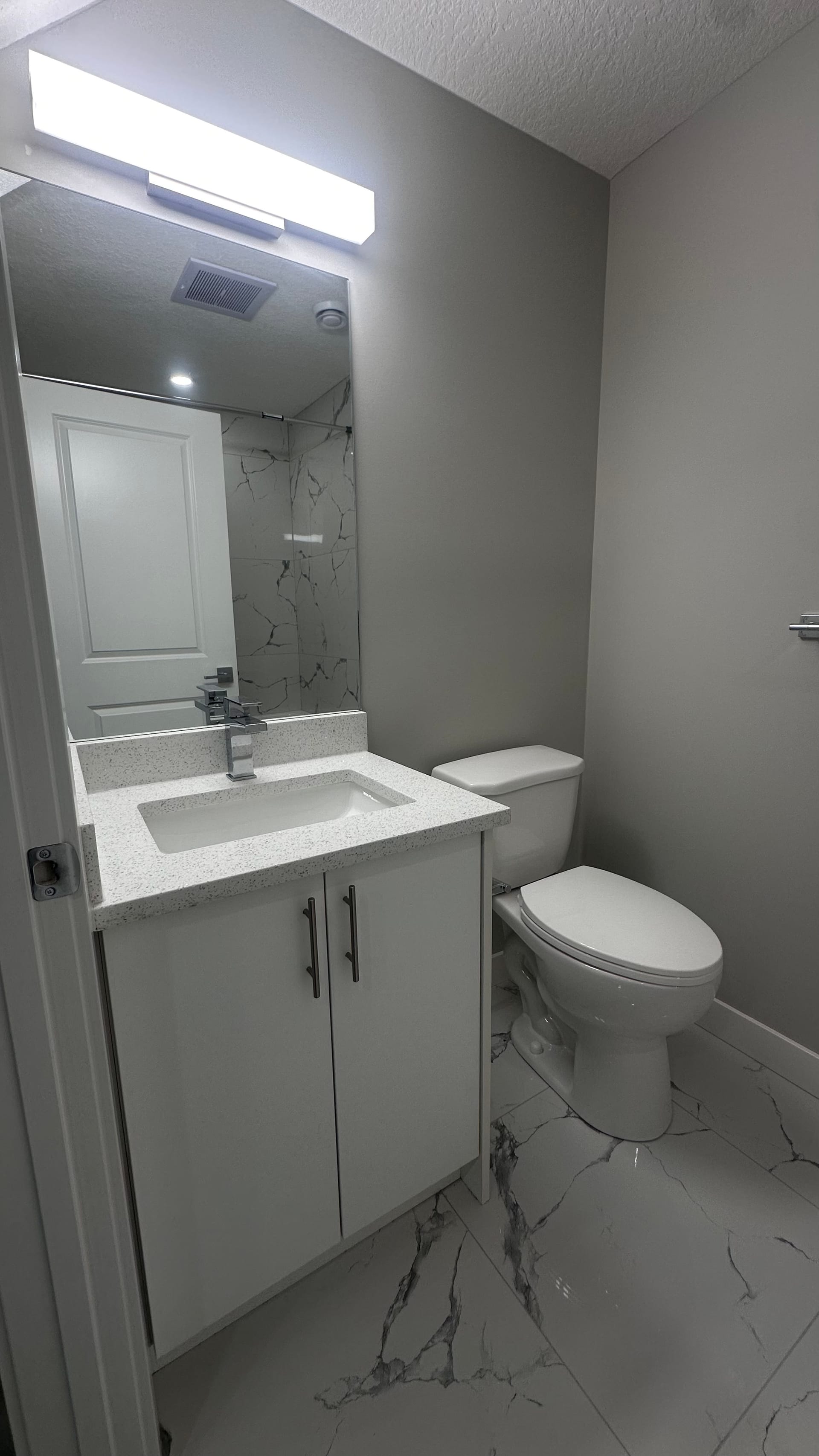 Lucas Close Legal Suite, Calgary