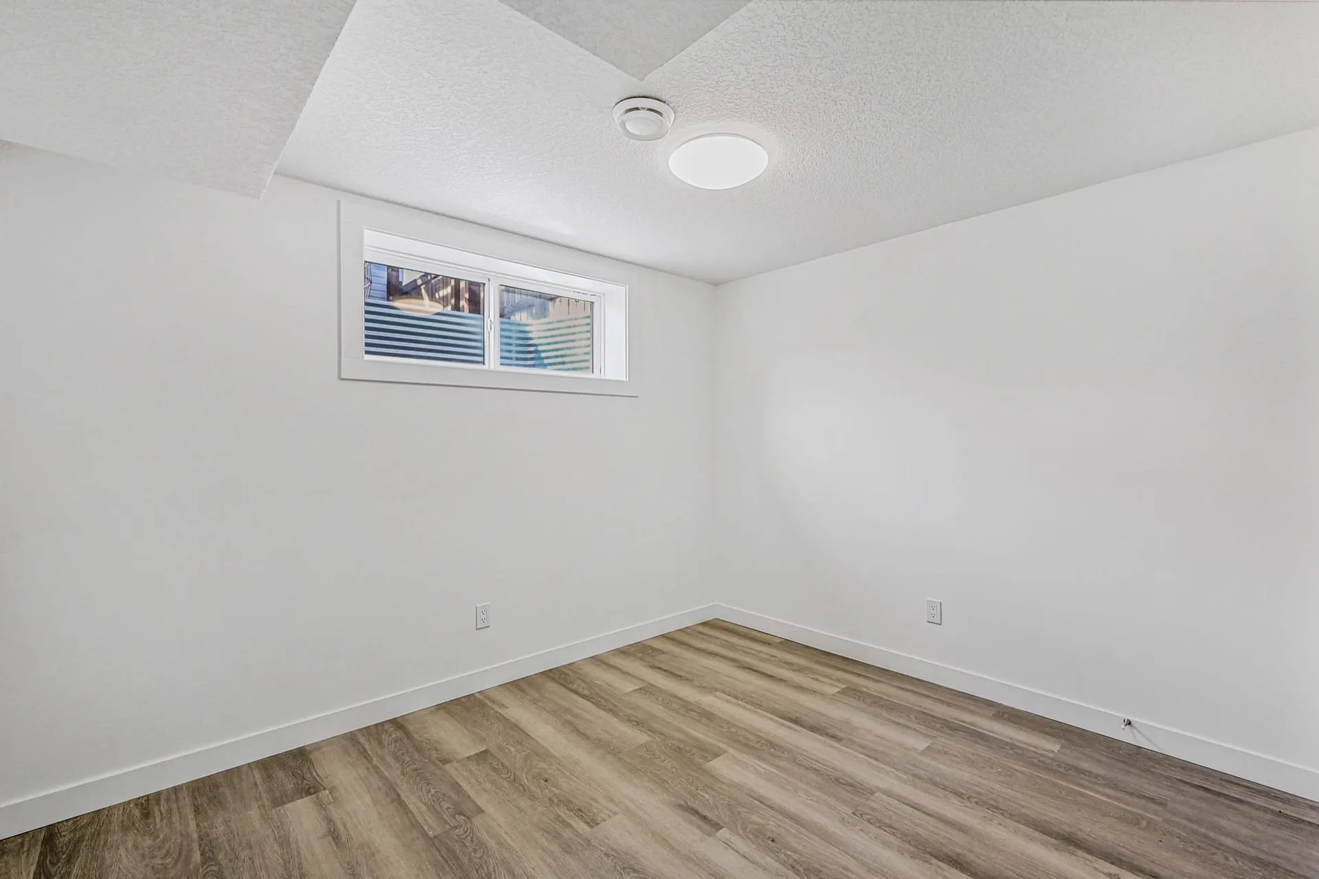 Magnolia Garage & Legal Suite, Calgary photo in Mahogany
