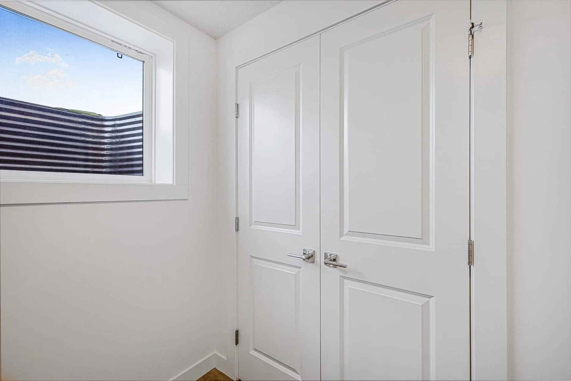Walgroove Legal Suite, Calgary photo in Walden