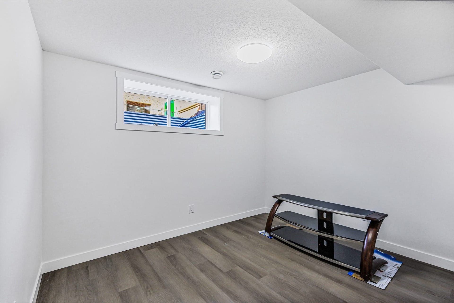 Walgroove Legal Suite, Calgary